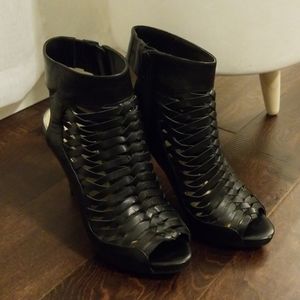 Gianni Bini Opened Toed High heel, Size 8.5 M